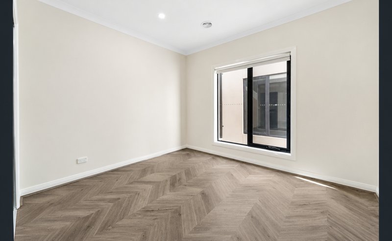 Photo - 105B Holts Lane, Darley VIC 3340 - Image 6
