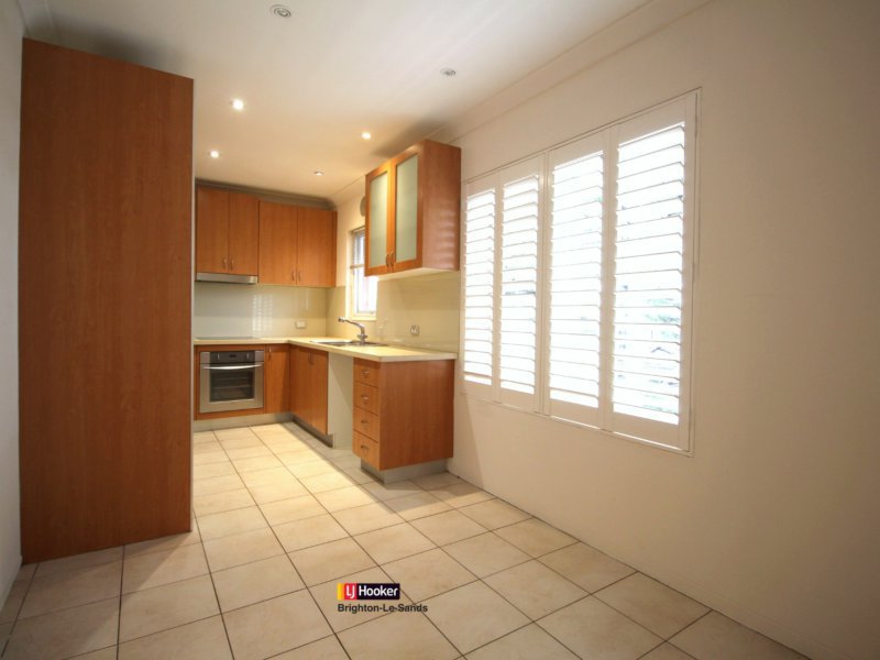 Photo - 10/6-10 Crawford Road, Brighton-Le-Sands NSW 2216 - Image 3