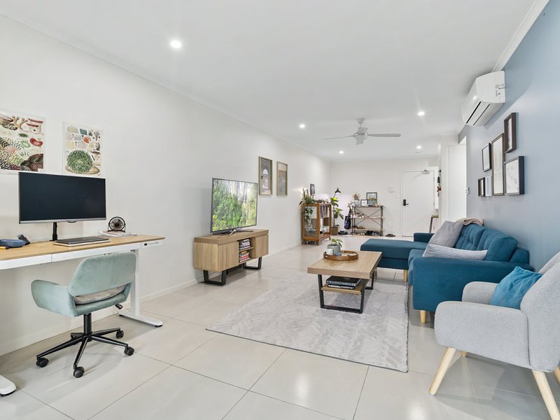 Photo - 10/6-10 Wattle Street, Yorkeys Knob QLD 4878 - Image 3