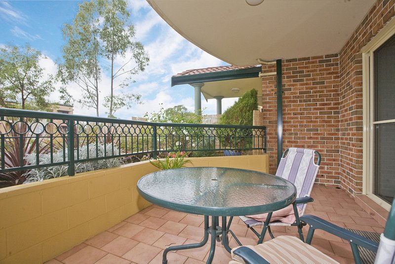 Photo - 10/6-12 Mansfield Ave , Caringbah NSW 2229 - Image 3