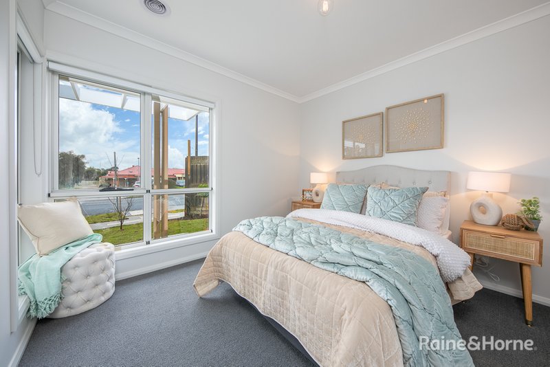 Photo - 10/6-16 Anderson Road, Sunbury VIC 3429 - Image 9