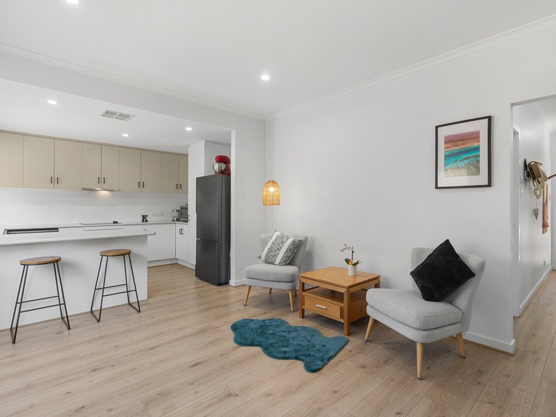 Photo - 10/6 Aldinga Beach Road, Aldinga Beach SA 5173 - Image 3