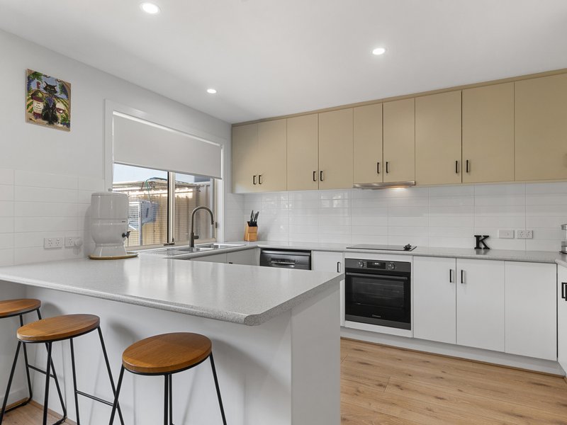 Photo - 10/6 Aldinga Beach Road, Aldinga Beach SA 5173 - Image 5