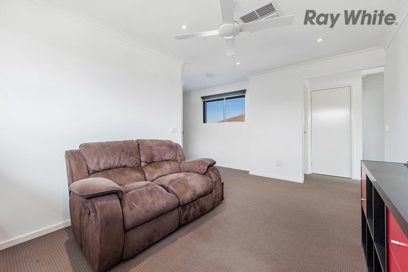 Photo - 106 Aspire Boulevard, Plumpton VIC 3335 - Image 10