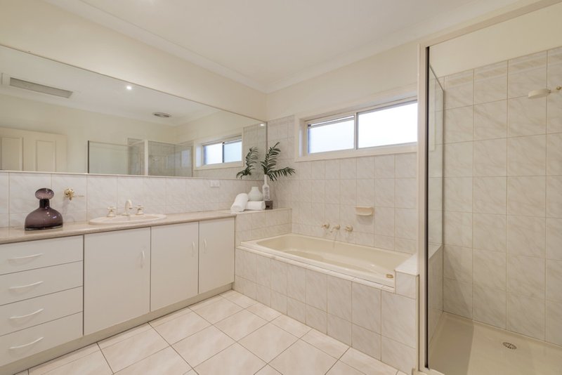 Photo - 106 Ayr Street, Doncaster VIC 3108 - Image 7