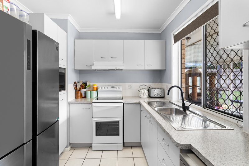 Photo - 106 Bermuda Avenue, Deception Bay QLD 4508 - Image 4