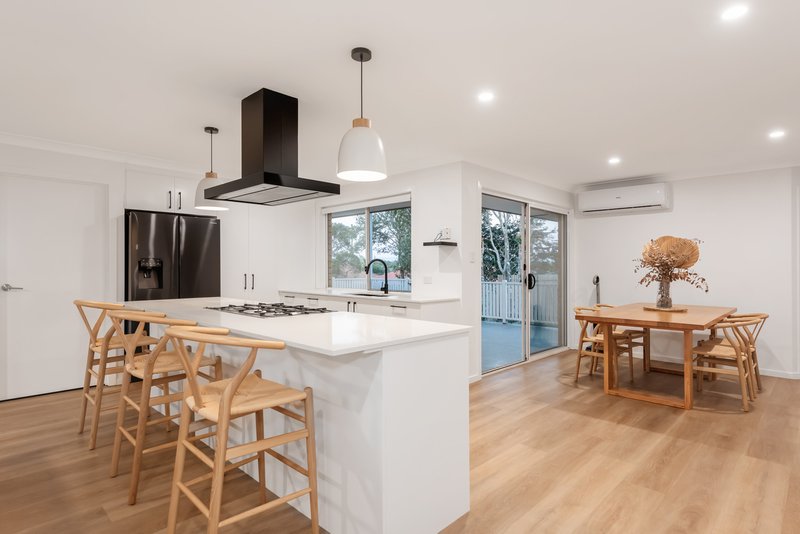Photo - 106 Billinghurst Crescent, Upper Coomera QLD 4209 - Image 9