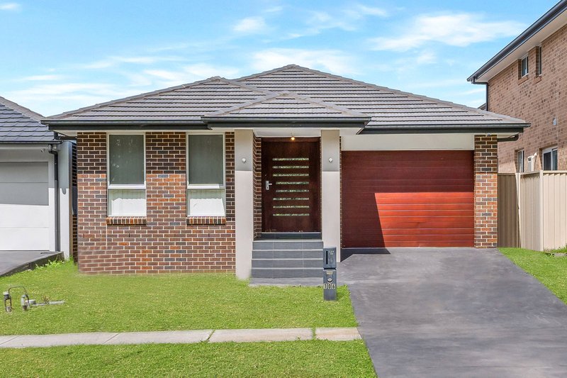 106 Bird Walton Avenue, Middleton Grange NSW 2171