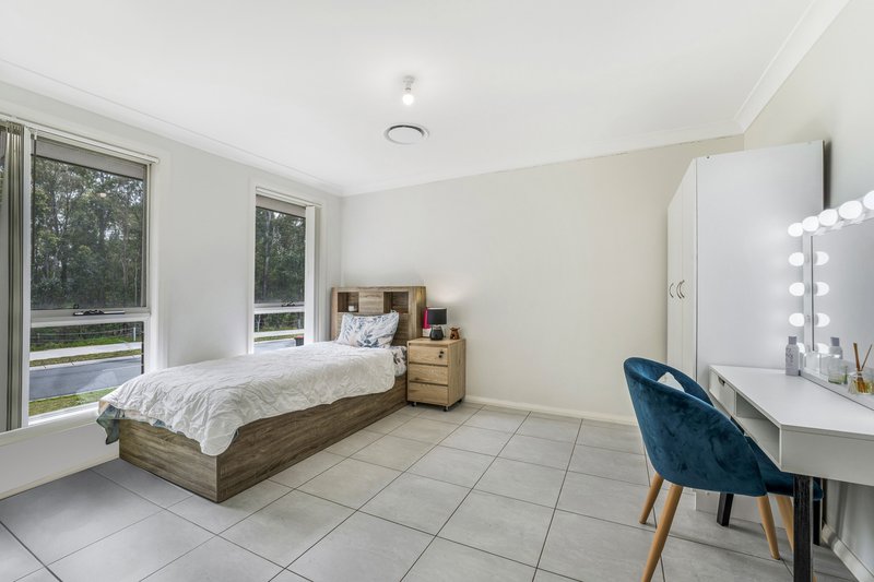 Photo - 106 Bird Walton Avenue, Middleton Grange NSW 2171 - Image 12