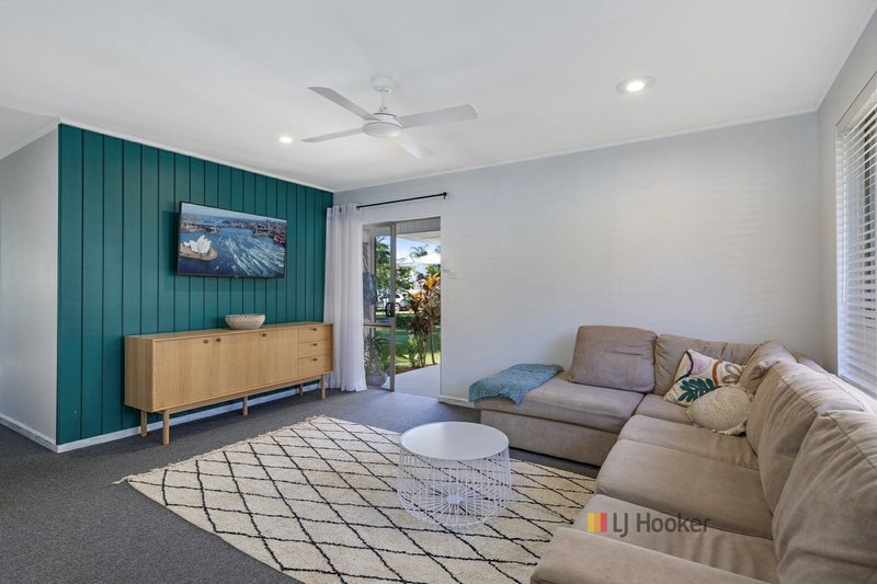 Photo - 106 Budgewoi Road, Noraville NSW 2263 - Image 3