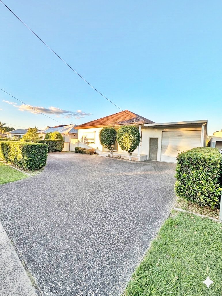 Photo - 106 Cambridge Street, Canley Heights NSW 2166 - Image 1
