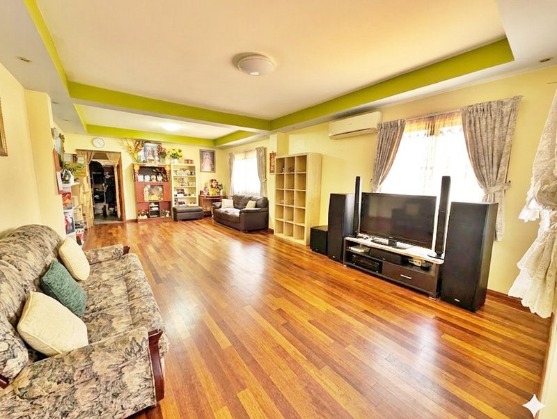 Photo - 106 Cambridge Street, Canley Heights NSW 2166 - Image 5