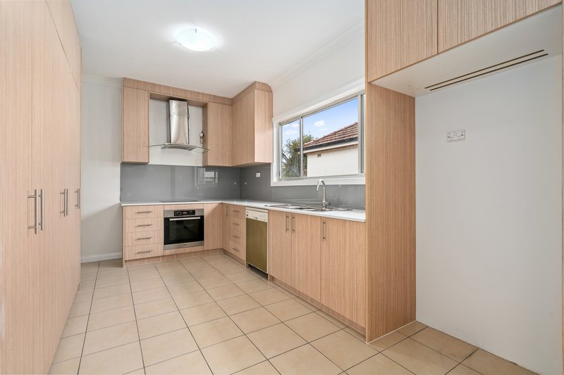 Photo - 106 Cardigan Street, Auburn NSW 2144 - Image 3