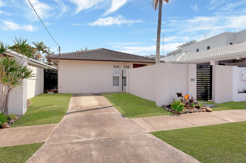 Photo - 106 Chainey Avenue, Miami QLD 4220 - Image 15