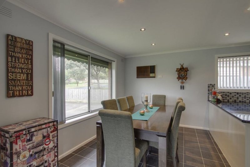 Photo - 106 Daffodil Road, Boronia VIC 3155 - Image 5