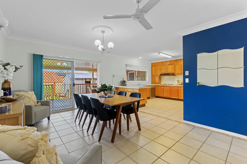 Photo - 106 Delavan Street, Wishart QLD 4122 - Image 7