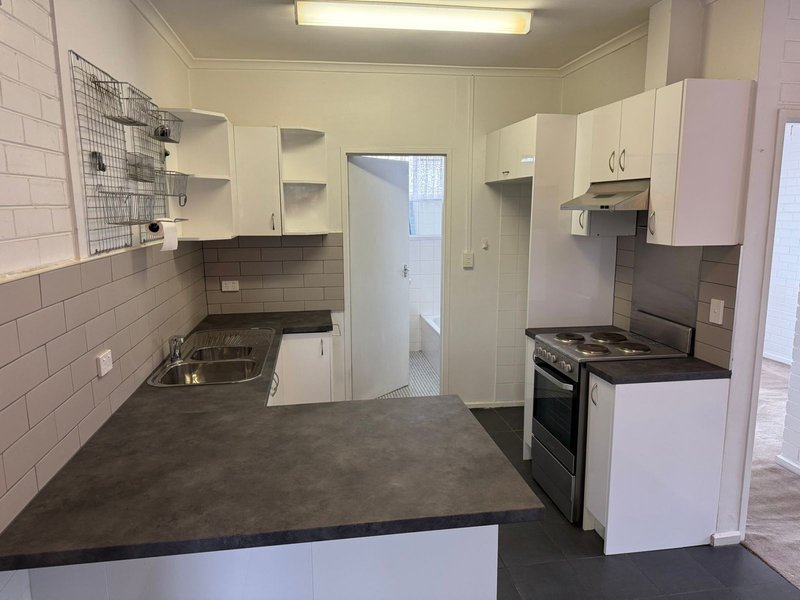Photo - 10/6 Dorothy Street, Brunswick VIC 3056 - Image 4