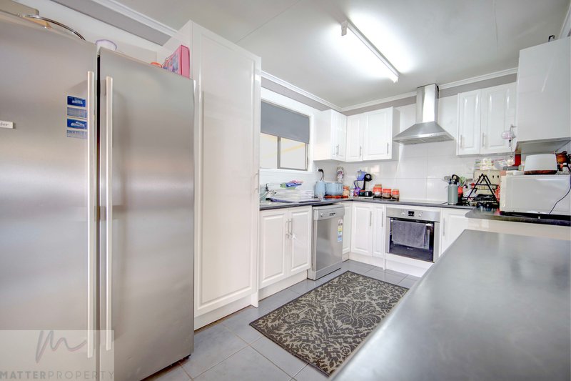 Photo - 106 Emu Street, Mount Isa QLD 4825 - Image 2