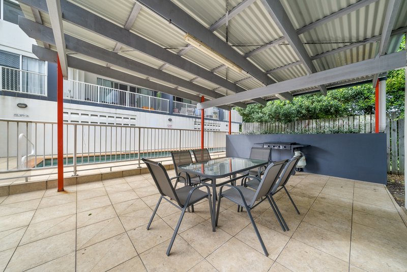 Photo - 10/6 Ewart Street, Clontarf QLD 4019 - Image 15