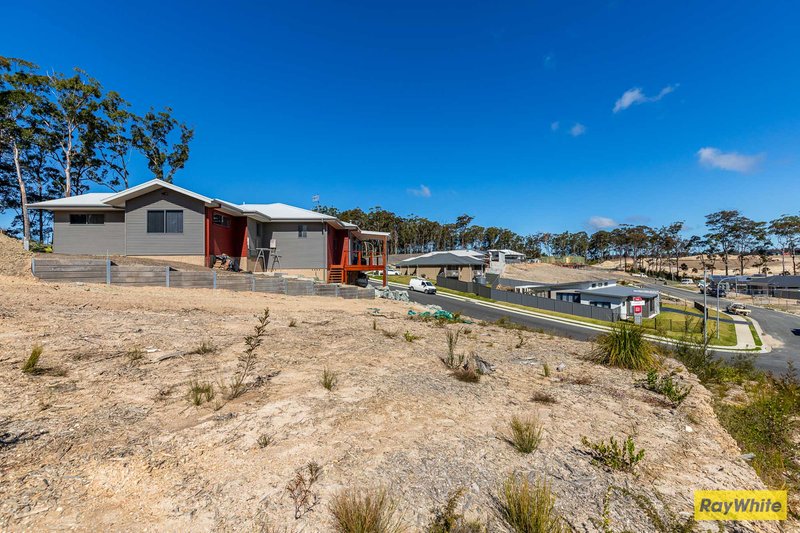 Photo - 106 Freycinet Drive, Sunshine Bay NSW 2536 - Image 11