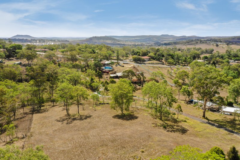 Photo - 106 Greenwattle Street, Cranley QLD 4350 - Image 2