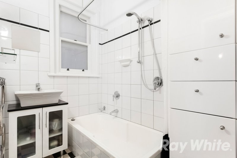 Photo - 106 Hunter Street, Brunswick West VIC 3055 - Image 5