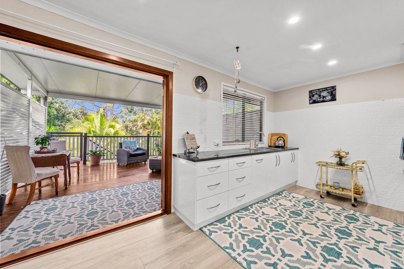 Photo - 106 Kallista Road, Rochedale South QLD 4123 - Image 12