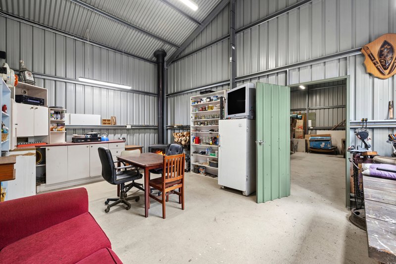 Photo - 106 Kitchenhams Road, Benloch VIC 3435 - Image 23