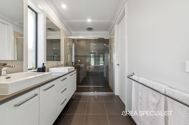 Photo - 106 Langley Boulevard, Lang Lang VIC 3984 - Image 6