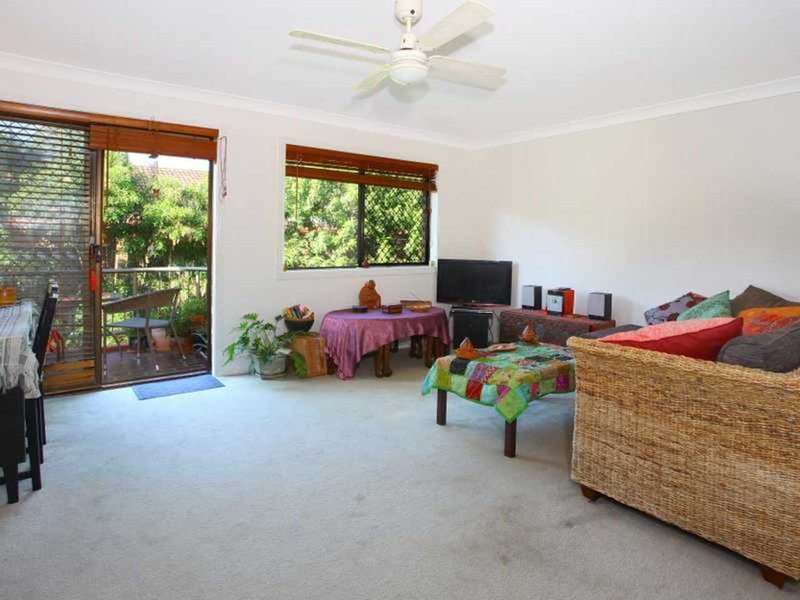 Photo - 10/6 Lenneberg St , Southport QLD 4215 - Image 7