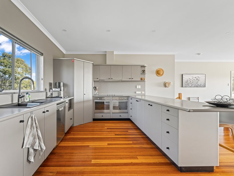 Photo - 106 Main Road, Binalong Bay TAS 7216 - Image 5