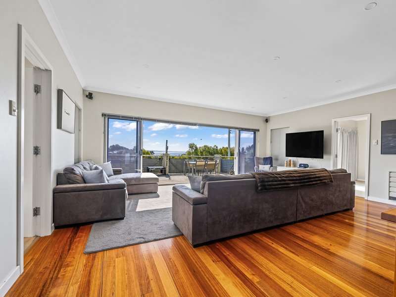 Photo - 106 Main Road, Binalong Bay TAS 7216 - Image 8
