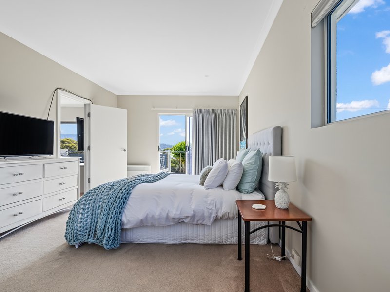 Photo - 106 Main Road, Binalong Bay TAS 7216 - Image 16