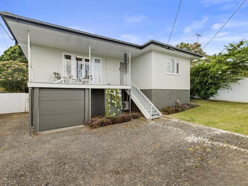 Photo - 106 Marshall Road, Holland Park West QLD 4121 - Image 1
