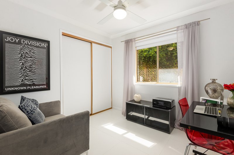 Photo - 106 Mcginn Road, Ferny Grove QLD 4055 - Image 10