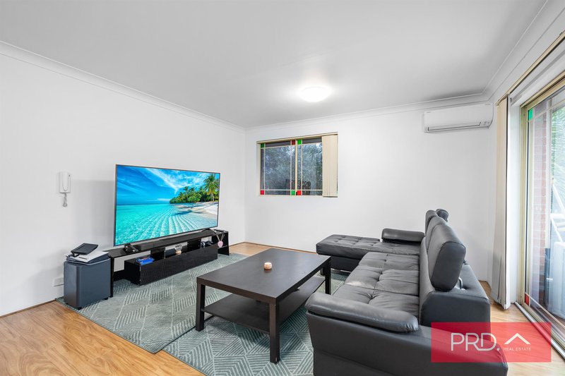 Photo - 10/6 Mead Drive, Chipping Norton NSW 2170 - Image 2