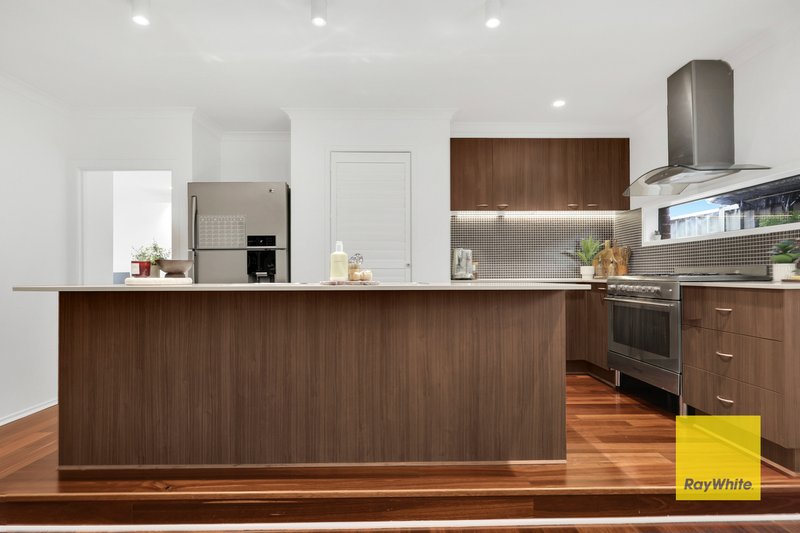 Photo - 106 Mernda Village Drive, Mernda VIC 3754 - Image 4