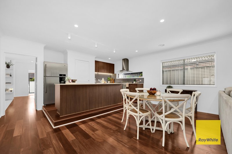 Photo - 106 Mernda Village Drive, Mernda VIC 3754 - Image 5