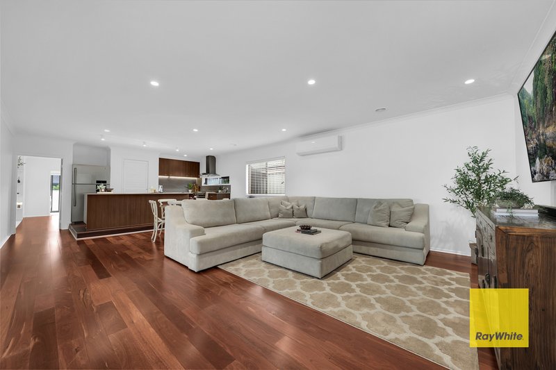 Photo - 106 Mernda Village Drive, Mernda VIC 3754 - Image 7