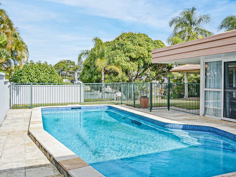 Photo - 106 Monaco Street, Broadbeach Waters QLD 4218 - Image 5