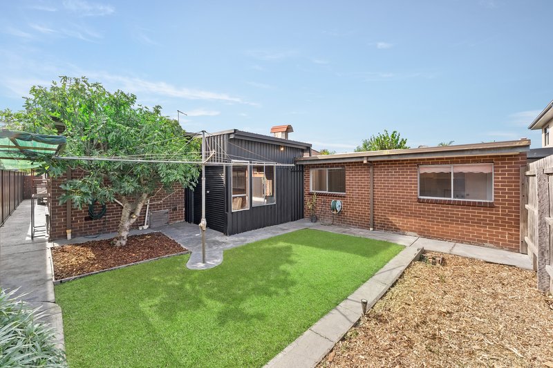 Photo - 106 Myrtle Street, Springvale South VIC 3172 - Image 10