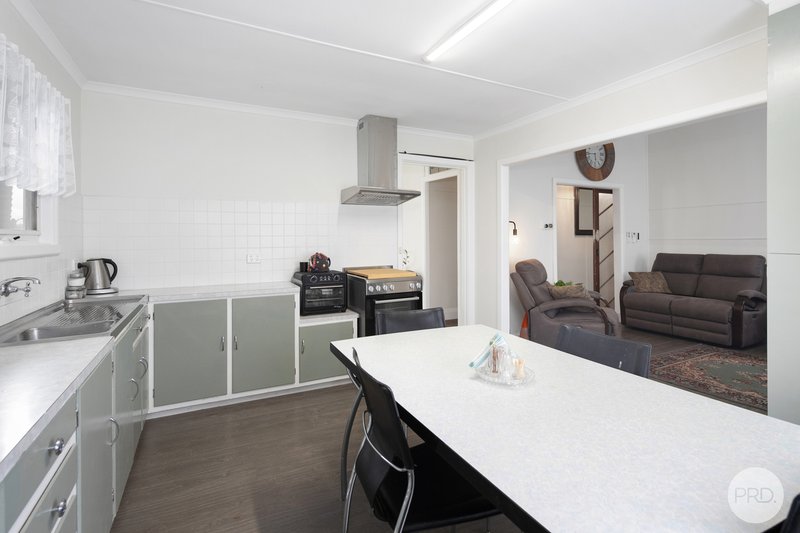 Photo - 106 Neill Street, Beaufort VIC 3373 - Image 5