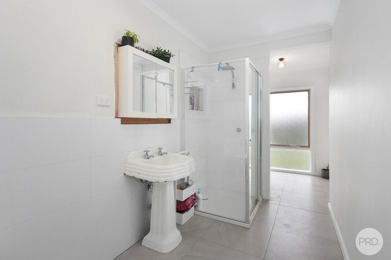 Photo - 106 Neill Street, Beaufort VIC 3373 - Image 12
