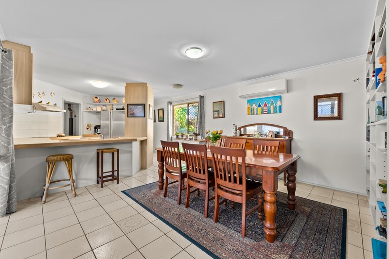 Photo - 106 O'Quinn Street, Nudgee Beach QLD 4014 - Image 5