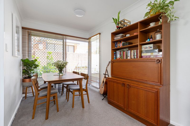 Photo - 10/6 Regent Street, Dee Why NSW 2099 - Image 2