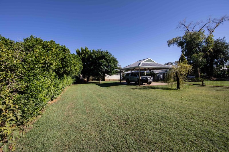 Photo - 106 Saint Georges Terrace, St George QLD 4487 - Image 11