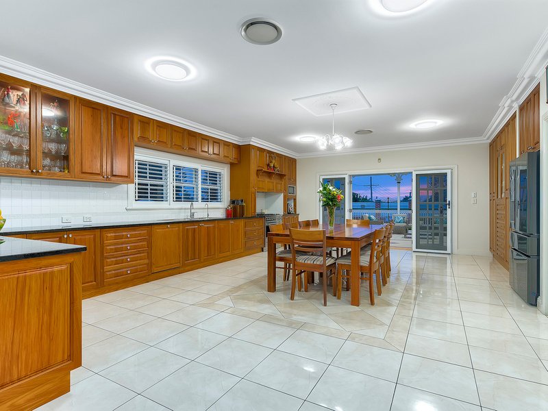 Photo - 106 Scott Street, Stafford Heights QLD 4053 - Image 3