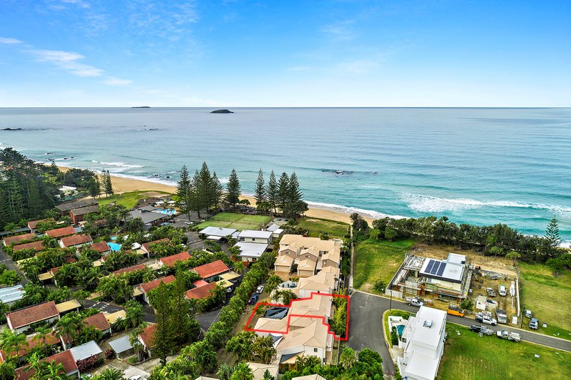 Photo - 10/6 Solitary Island Way, Sapphire Beach NSW 2450 - Image 17