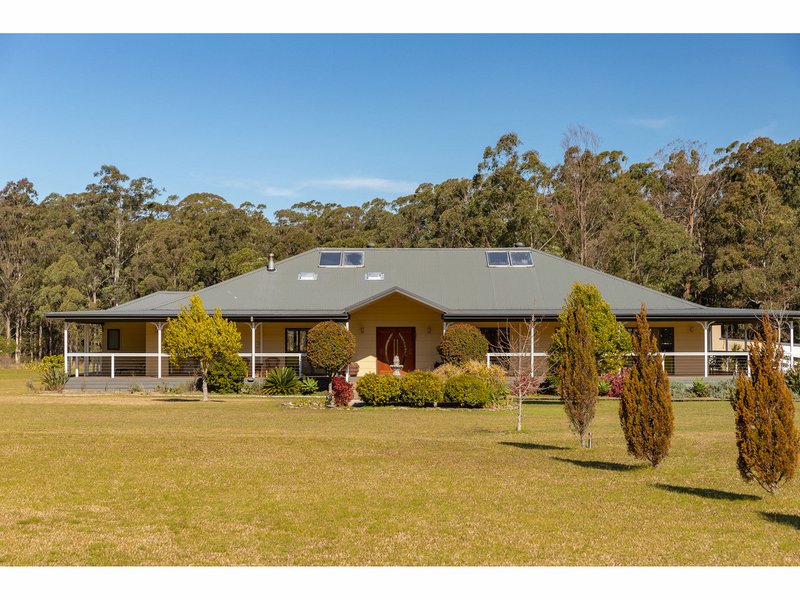 Photo - 106 Suncrest Close, Bulahdelah NSW 2423 - Image 2