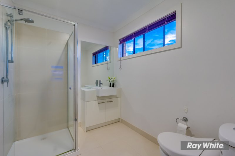 Photo - 106 Talliver Terrace, Truganina VIC 3029 - Image 5